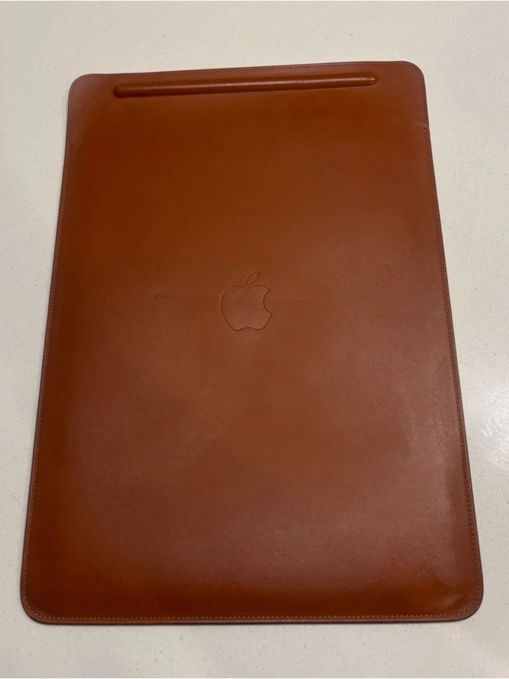 Apple Leather Tablet/iPad Sleeve in Saddle Brown